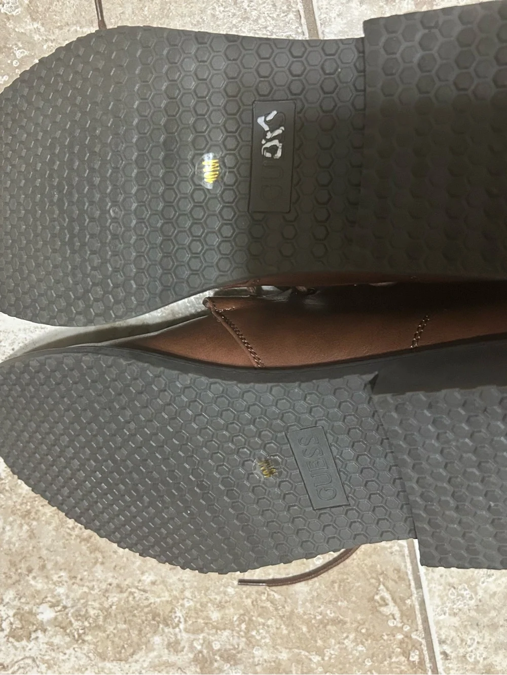 GUESS Men's Tan Brown Lace-Up Chukka Boots
